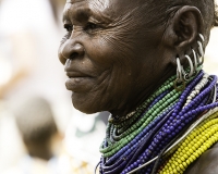 Danze in un villaggio etnia turkana vicino lago Turkana Foto n. POA0683