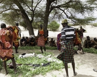 Matrimonio nel Villaggio Neputi  vicino il Lago Turkana Foto n. AOK6202