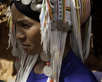 Costume tradizionale degli Akha in un villaggio Hokyin intorno a Kengtung Foto n. AOK7932