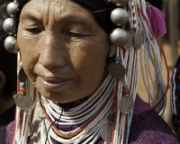 Costume tradizionale degli Akha in un villaggio Hokyin intorno a Kengtung Foto n. AOK7948